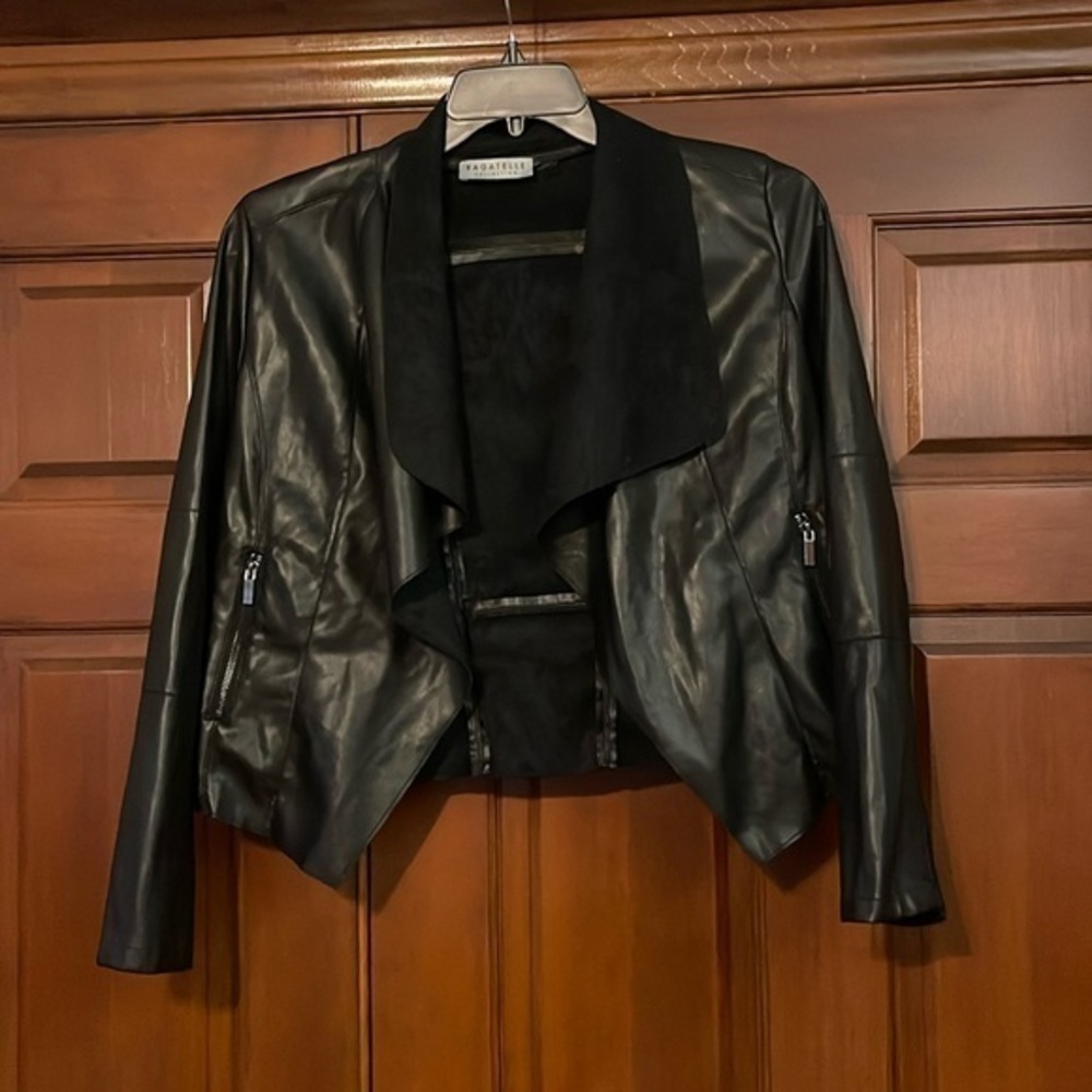BAGATELLE VEGAN LEATHER DRAPED OPEN FRONT MOTO JACKET SMALL